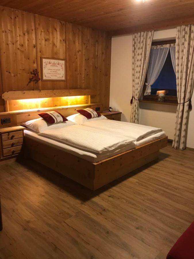 Das Enzian Aschau Im Zillertal Esterno foto